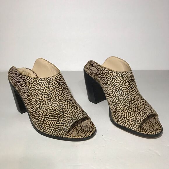 Vince Camuto Mesella Peep-Toe Mules Size: 8W - Picture 2 of 9